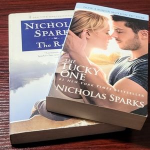 Set of 2 Nicholas Sparks Books